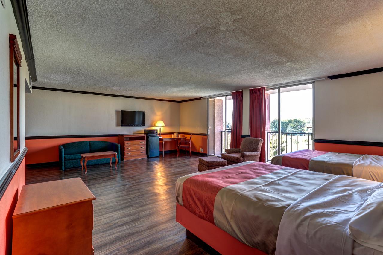 Motel 6 Jackson, TN - thumb 16