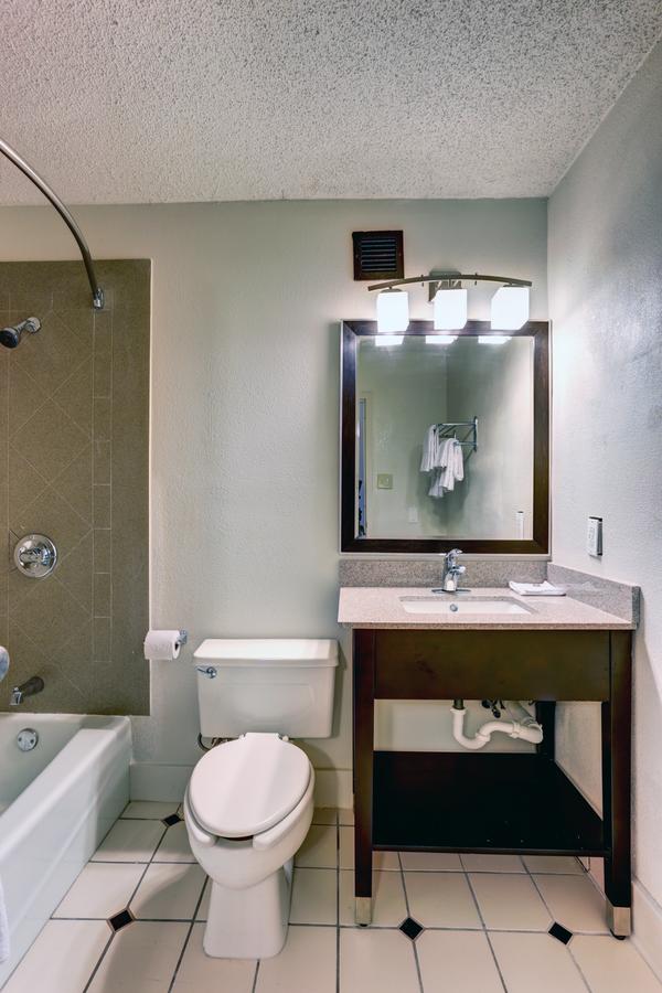 Motel 6 Jackson, TN - thumb 9