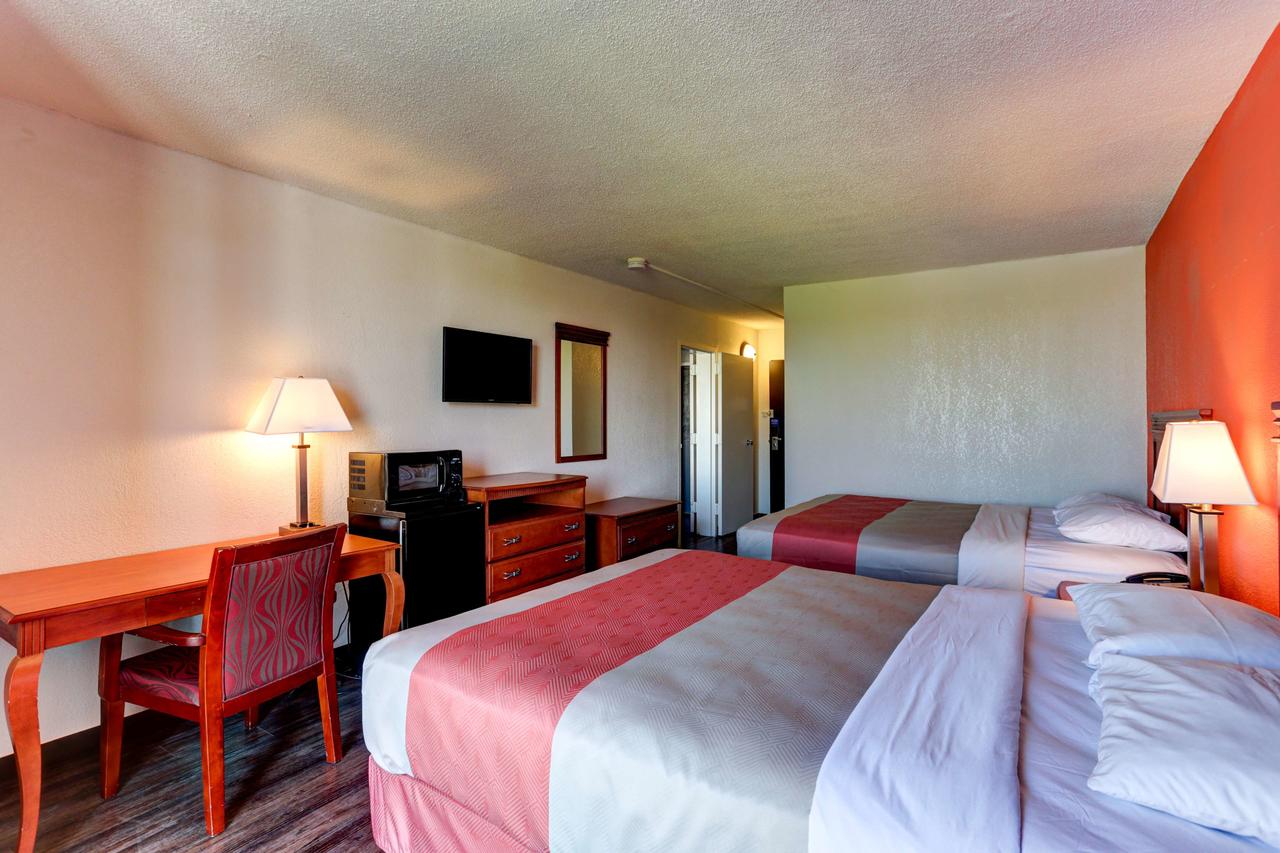 Motel 6 Jackson, TN - thumb 36