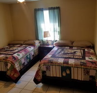 Scales and Ducktails Rentals - Accommodation Rooms