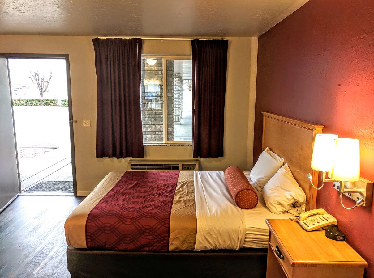 Americas Best Value Inn & Suites Provo - thumb 11