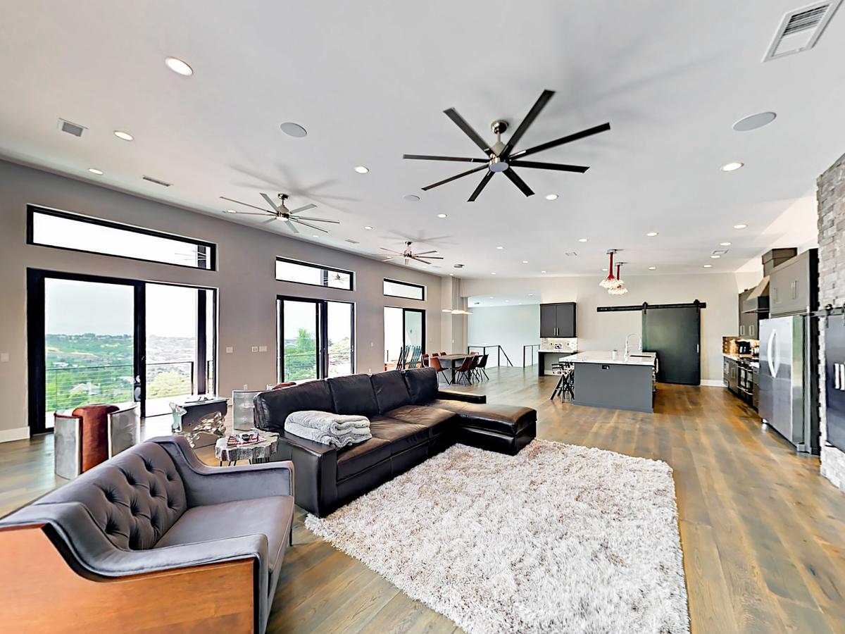 10457 Wasatch Boulevard Home - thumb 7