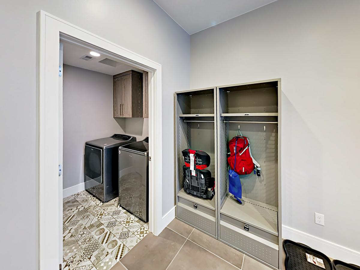 10457 Wasatch Boulevard Home - thumb 12