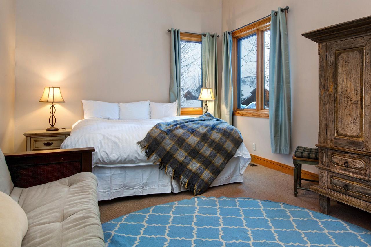 Abode At The Cove - thumb 29