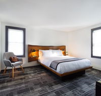 Main and Mountain - Accommodation Rooms