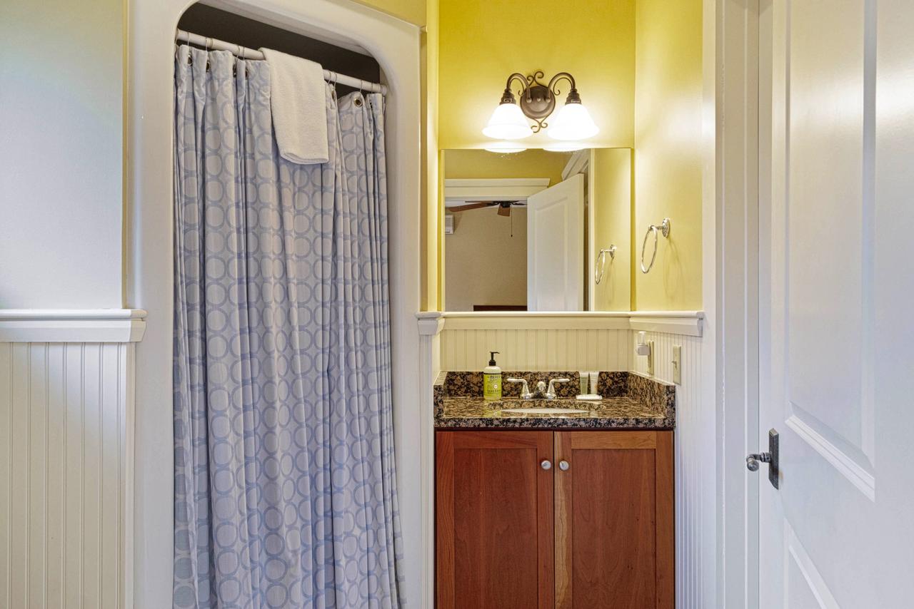 Castle Hill Condo - thumb 24