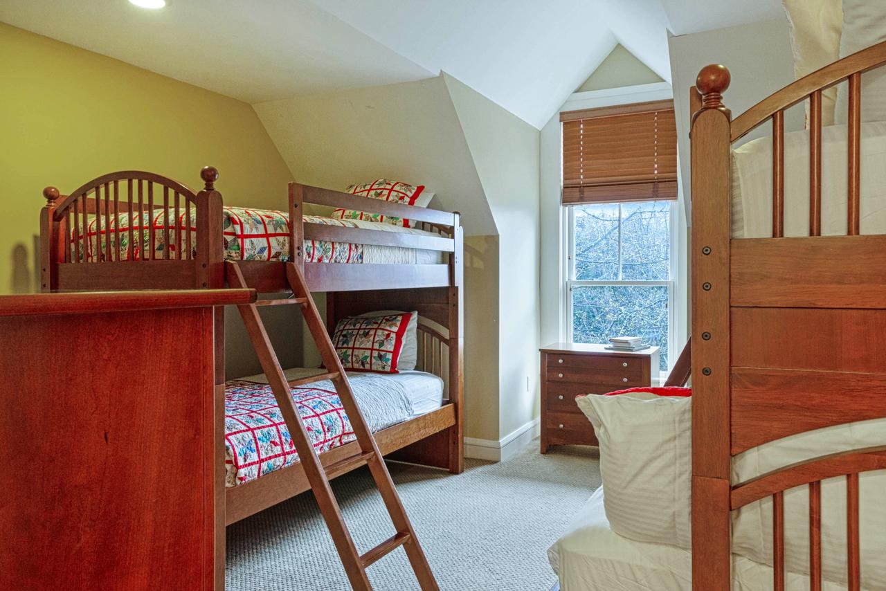 Castle Hill Condo - thumb 17