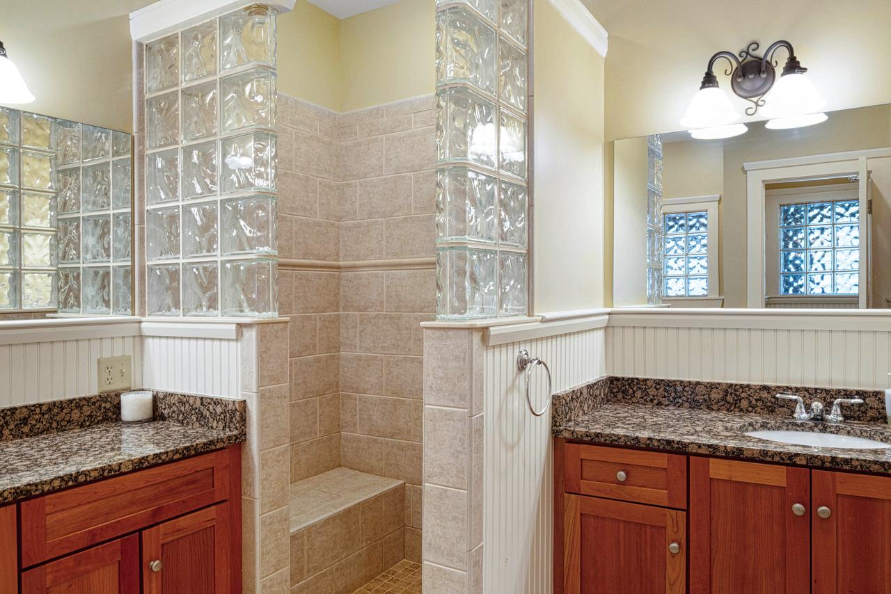 Castle Hill Condo - thumb 15