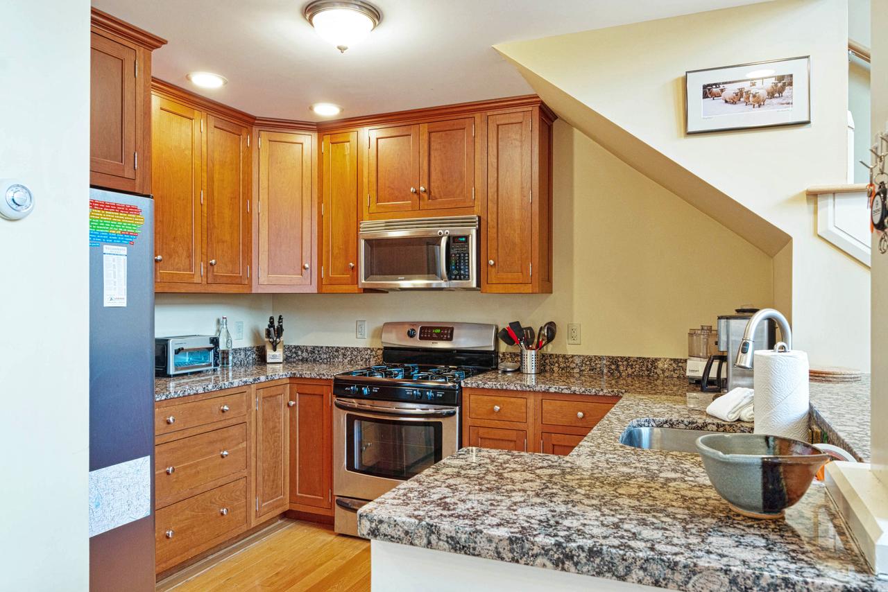 Castle Hill Condo - thumb 10