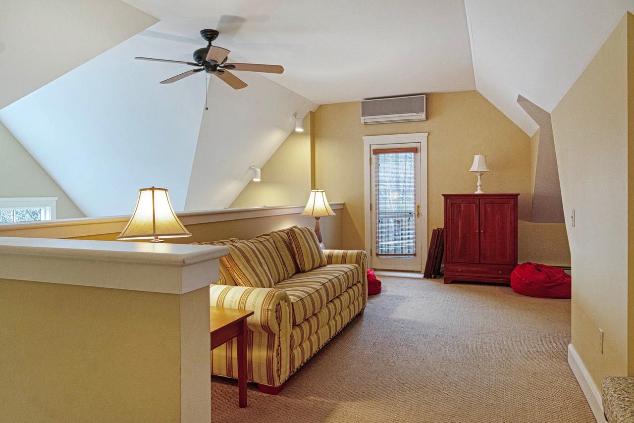 Castle Hill Condo - thumb 20