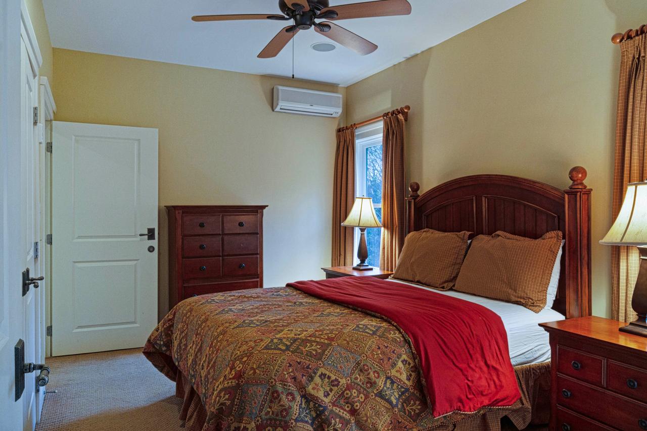 Castle Hill Condo - thumb 23