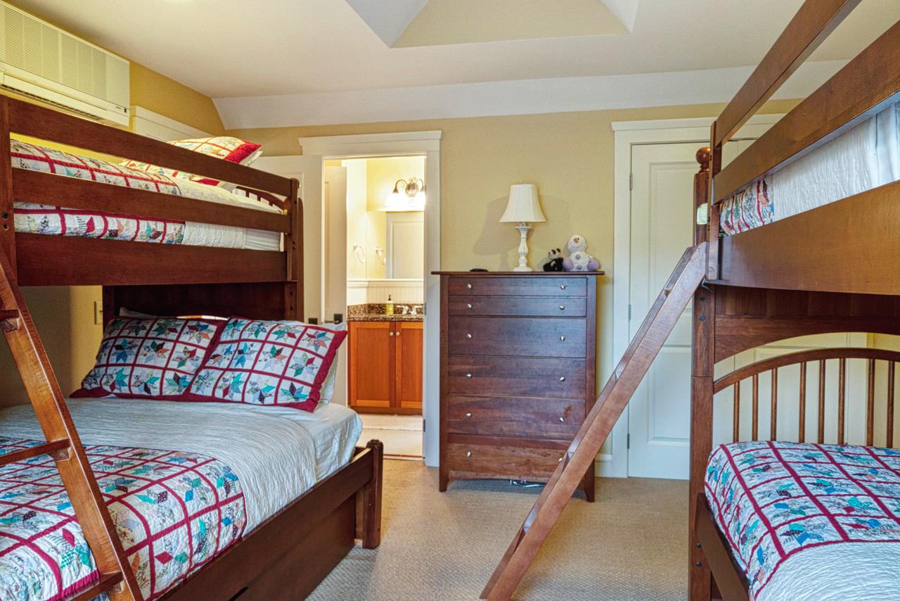 Castle Hill Condo - thumb 18