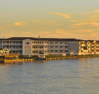 Comfort Suites Chincoteague - Accommodation Rooms