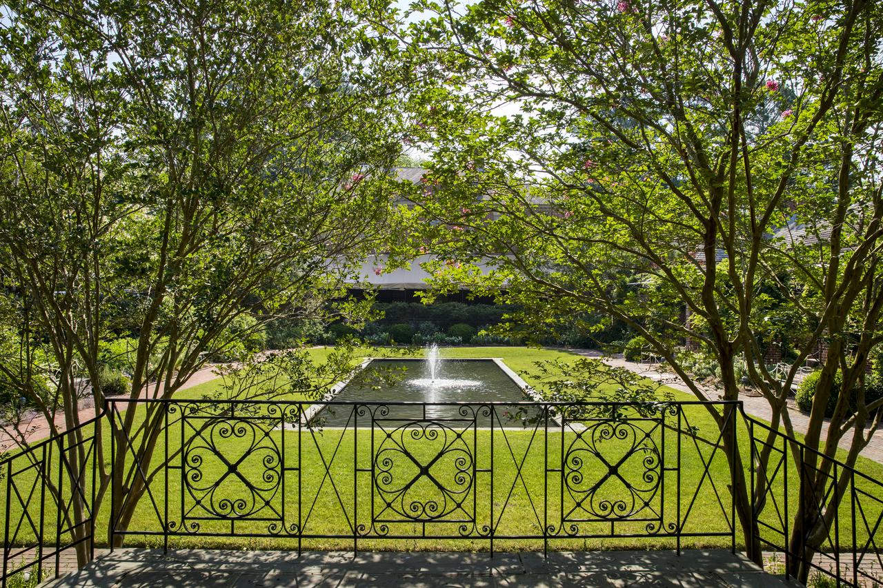 Williamsburg Lodge, Autograph Collection - thumb 2