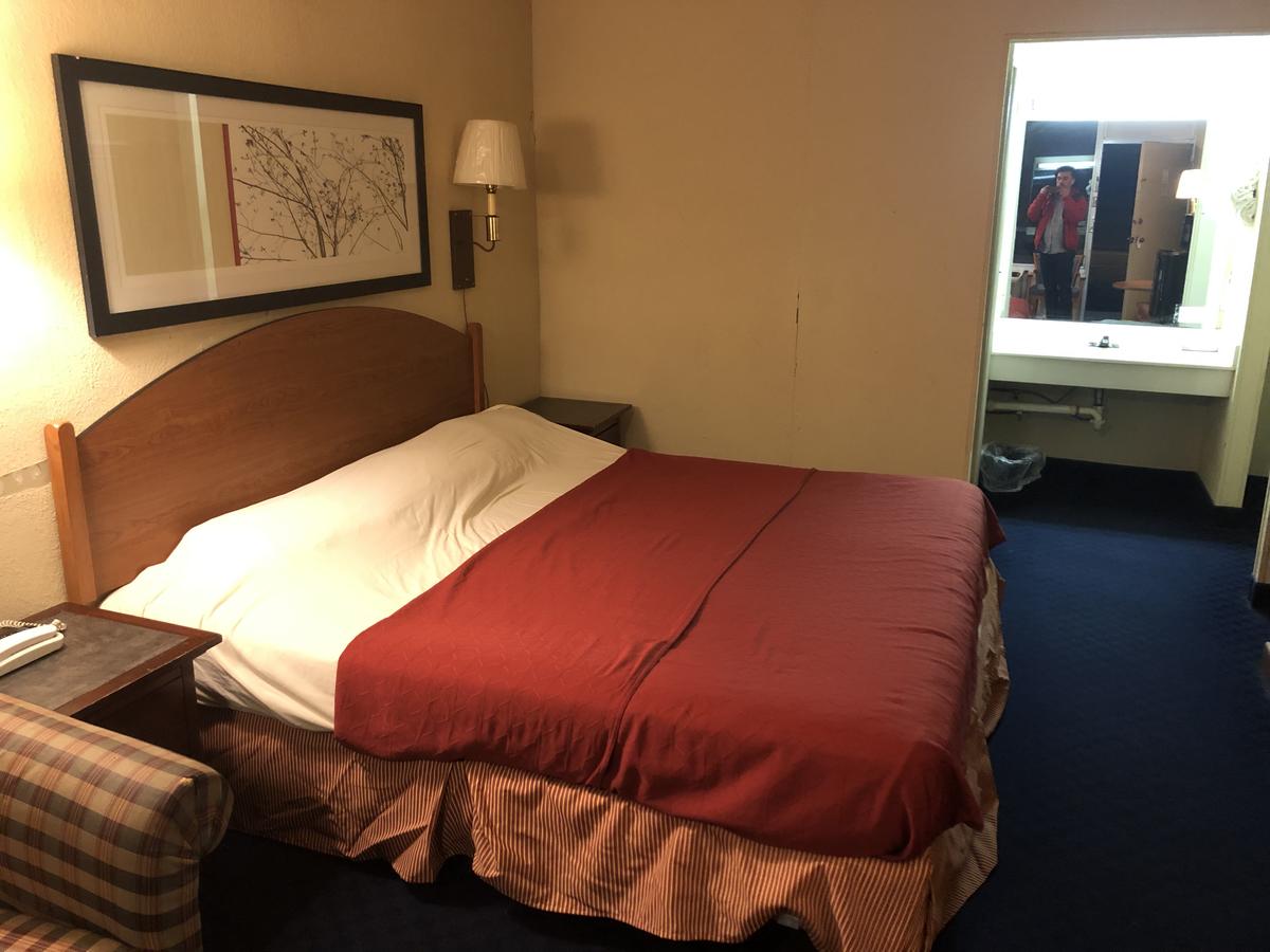 Virginian Motel - thumb 8