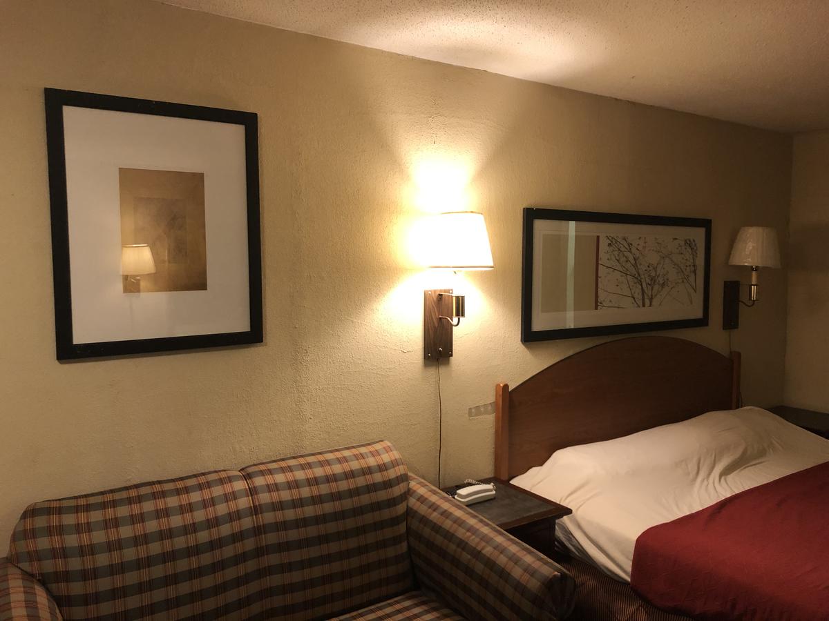 Virginian Motel - thumb 1