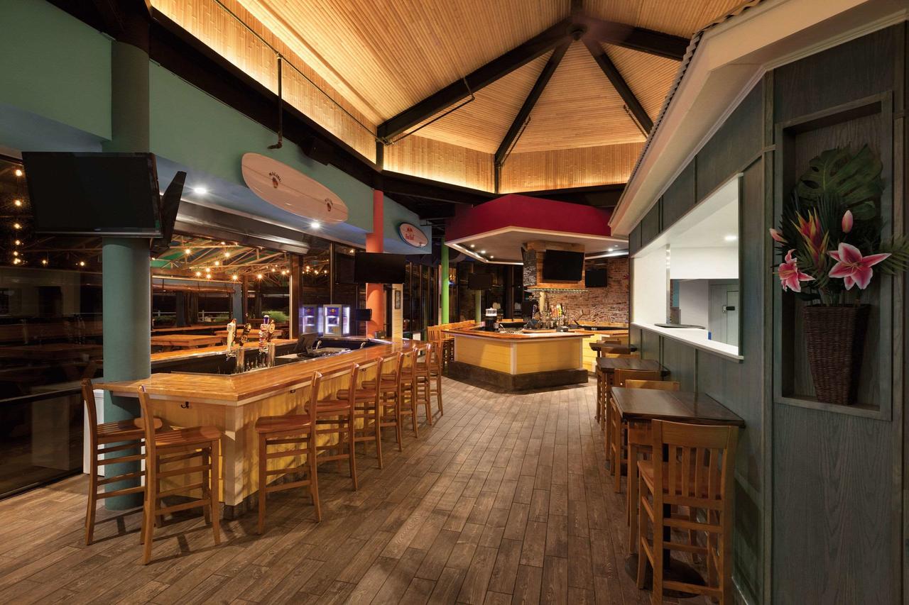 Surfbreak Oceanfront Hotel, An Ascend Hotel Collection Member - thumb 18