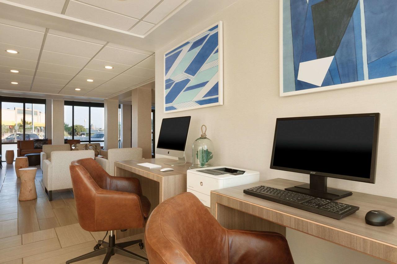 Surfbreak Oceanfront Hotel, An Ascend Hotel Collection Member - thumb 15