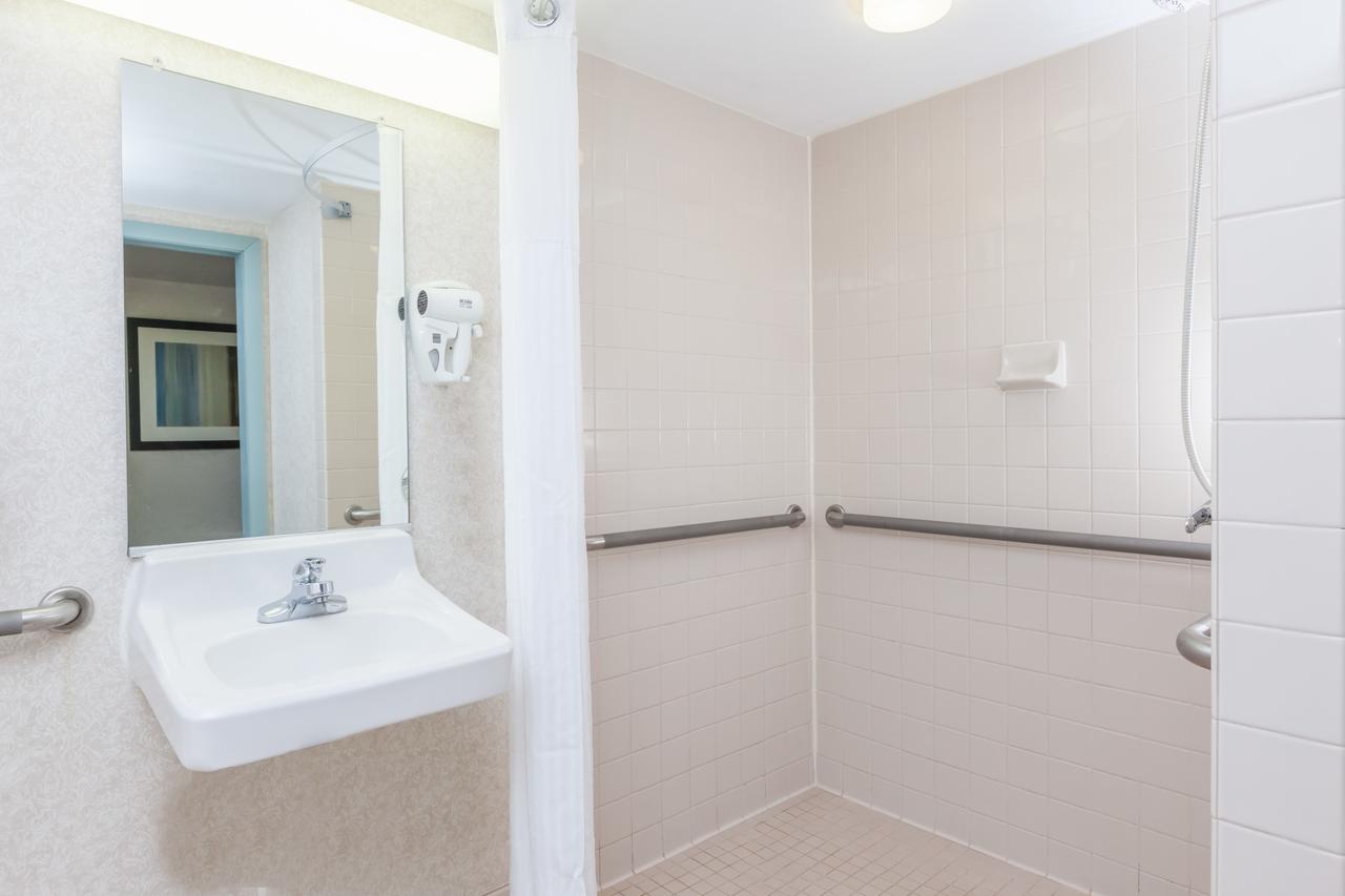 Wyndham Virginia Beach Oceanfront - thumb 15