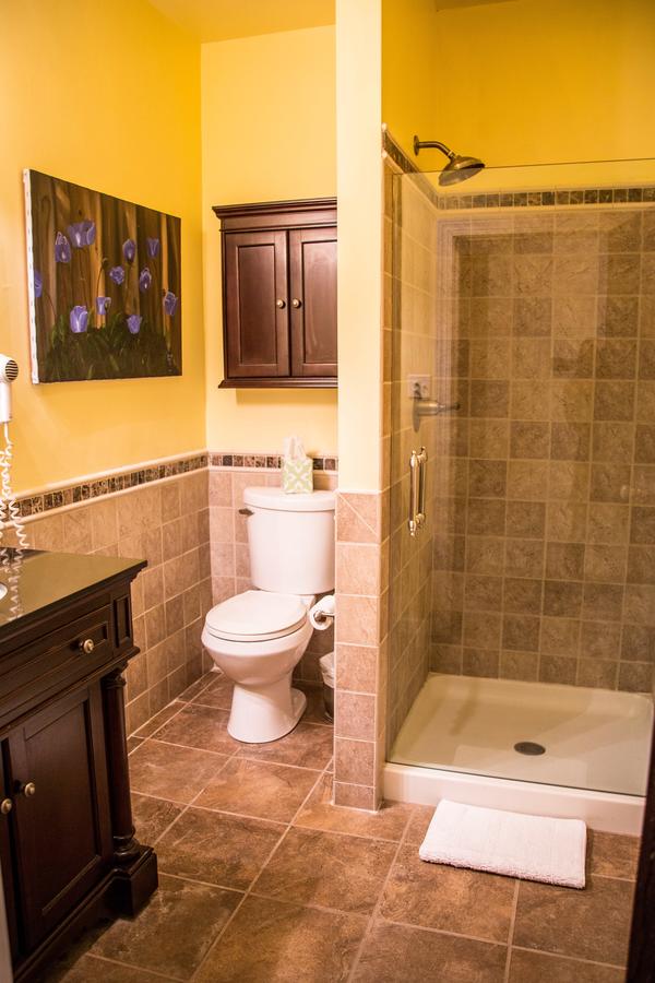 Baker's Hill Inn - thumb 8