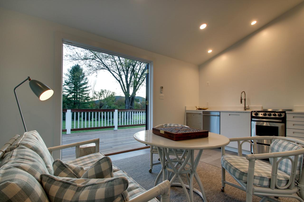 White Moose Inn - thumb 3