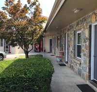 Blue Ridge Motel - Accommodation Rooms