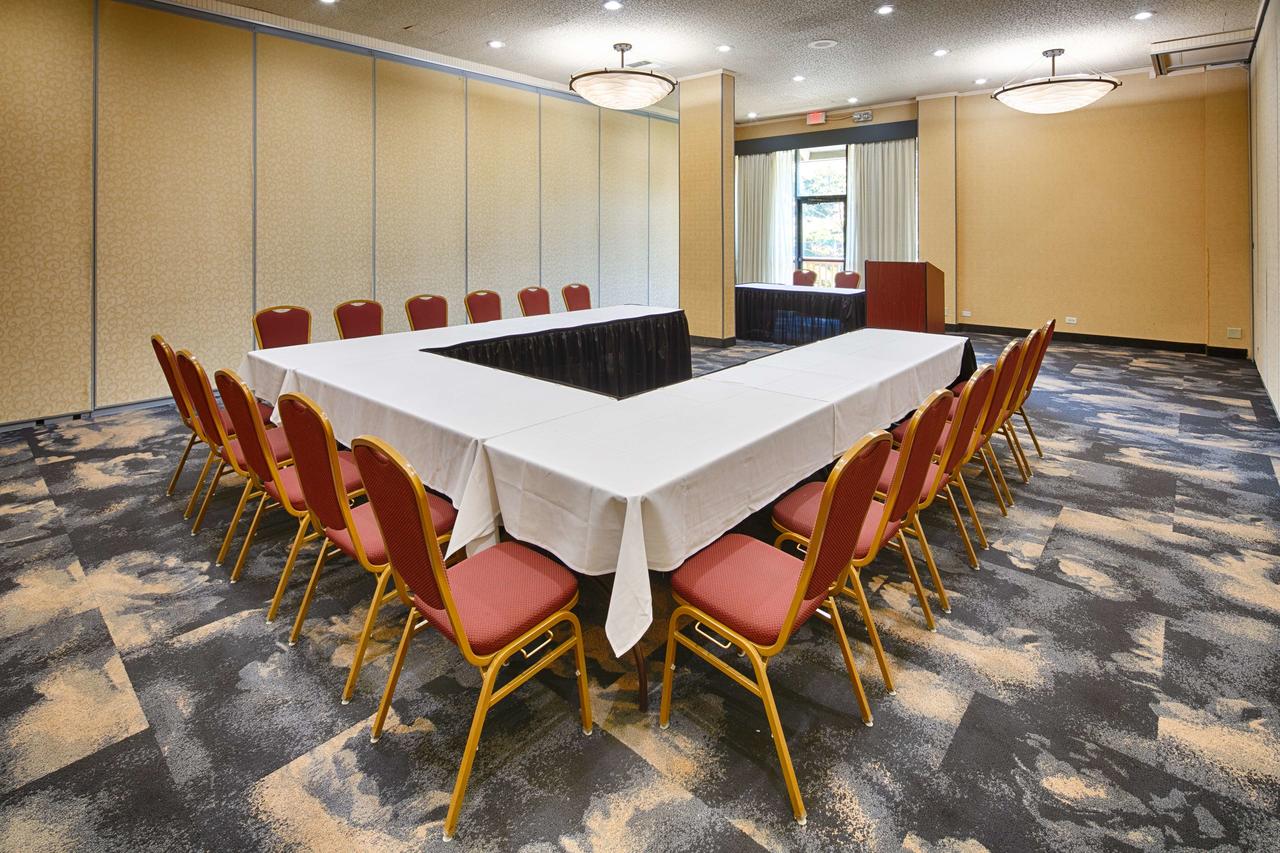 Red Lion Hotel Bellevue - thumb 21