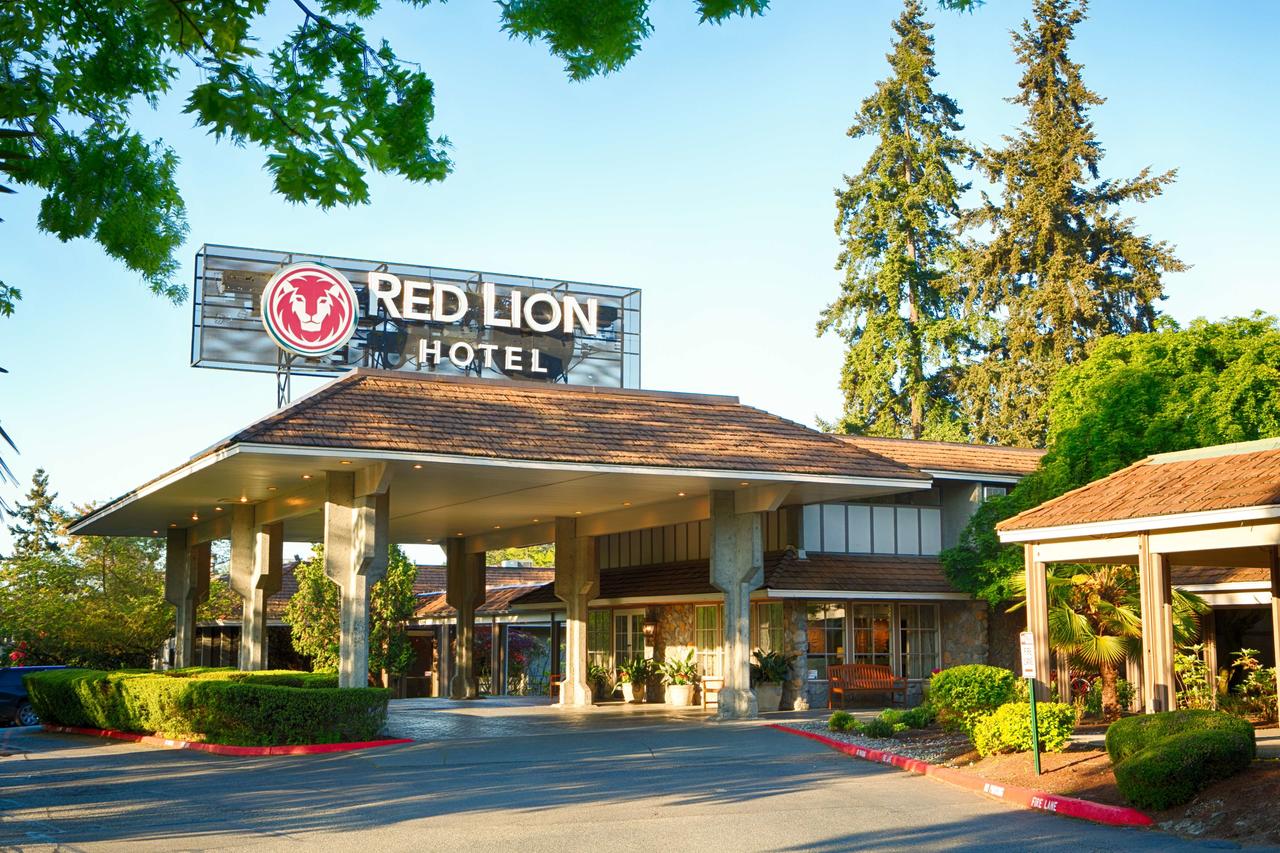 Red Lion Hotel Bellevue - thumb 2