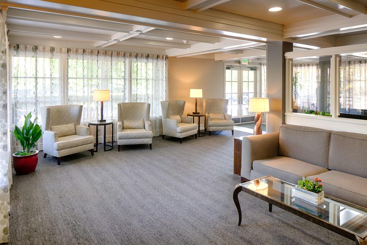 Red Lion Hotel Bellevue - thumb 26