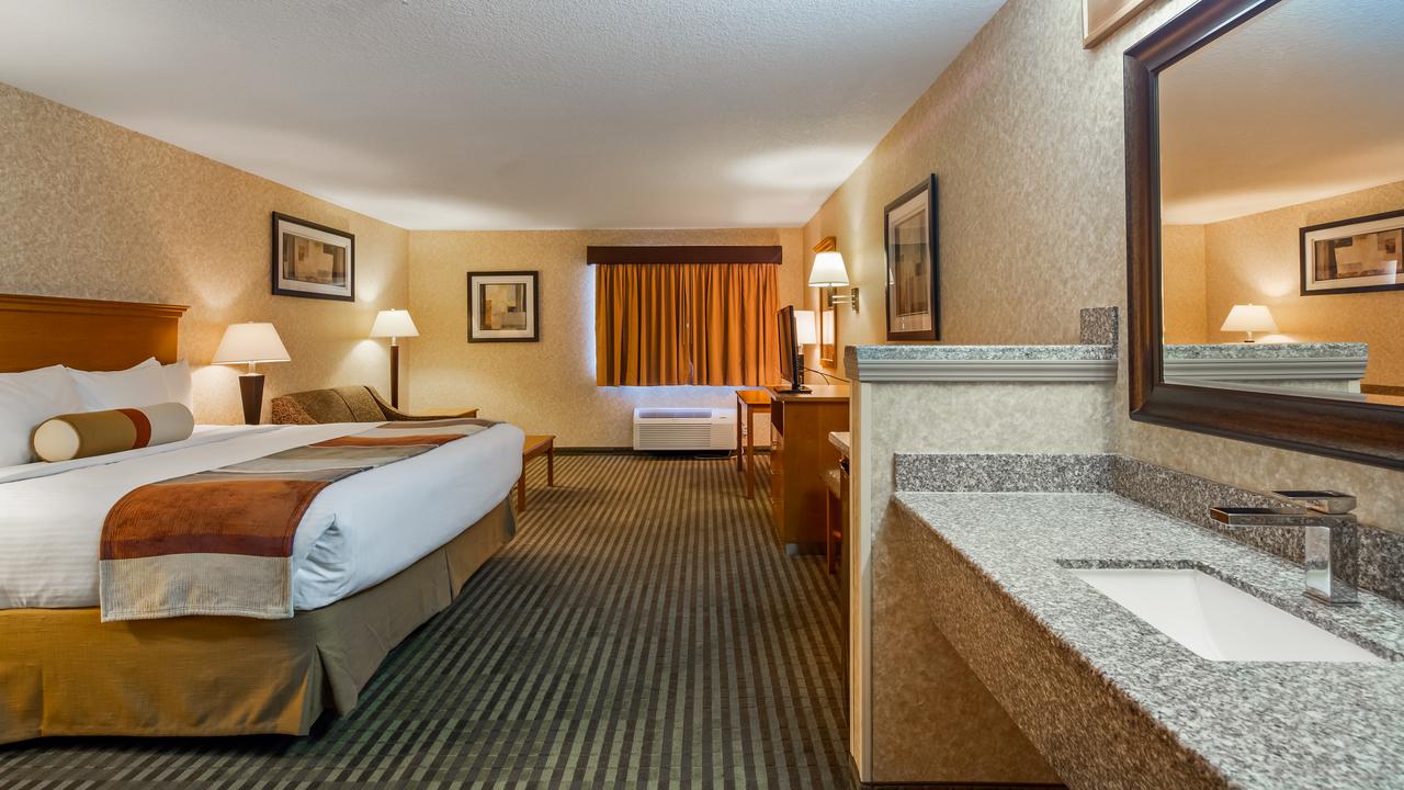 Best Western Rama Inn - thumb 12