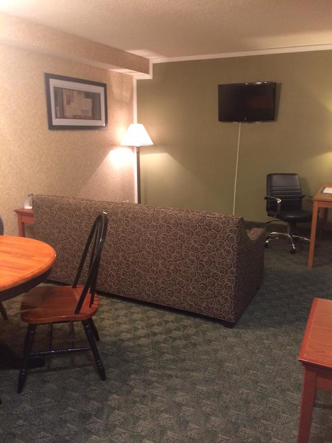 Best Western Rama Inn - thumb 31