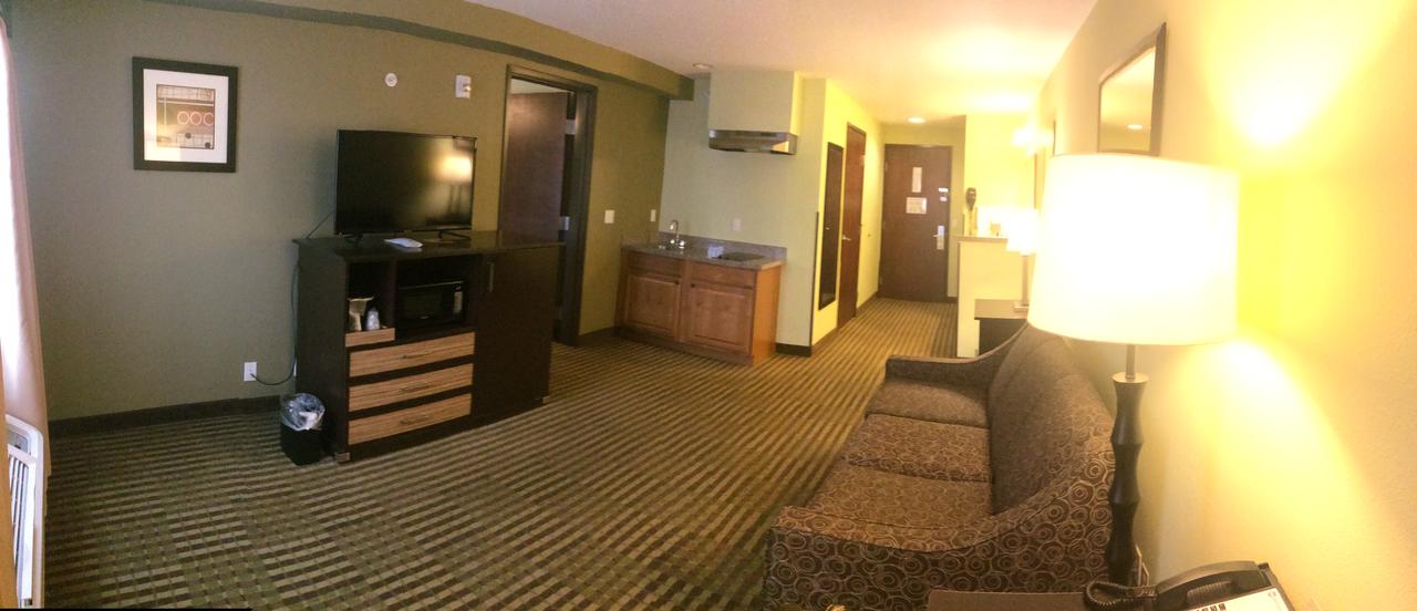 Best Western Rama Inn - thumb 17