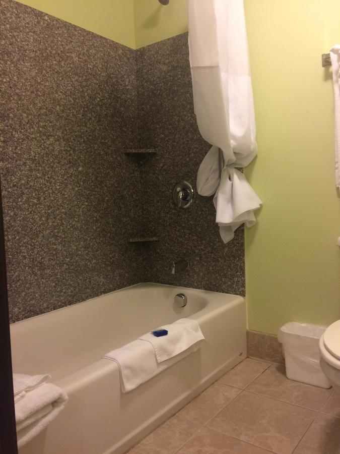 Best Western Rama Inn - thumb 35