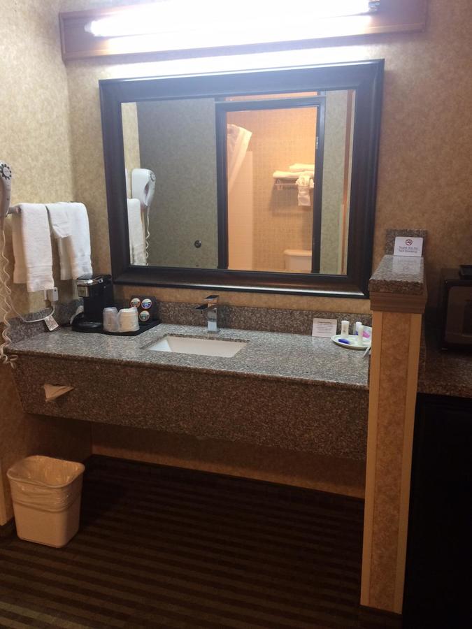 Best Western Rama Inn - thumb 30