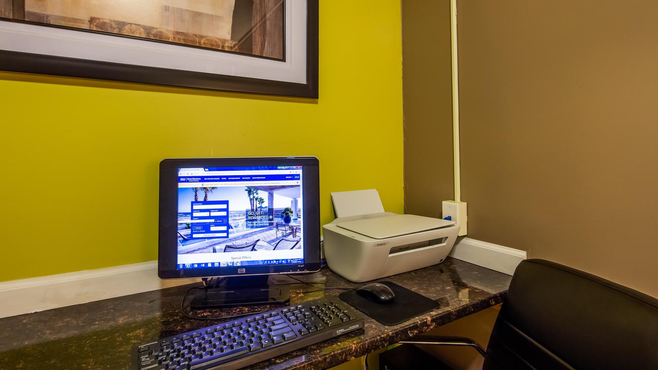 Best Western Rama Inn - thumb 13