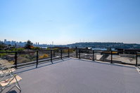 A-Seattle Urban Village- Lopez- Roof top view deck Accommodation Rooms