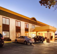 Best Western Huntington Mall Inn - Accommodation Rooms