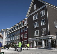 Expedition Station - Accommodation Rooms