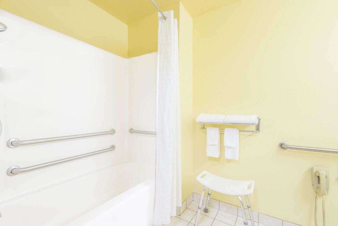 Super 8 By Wyndham Wheeling - thumb 28