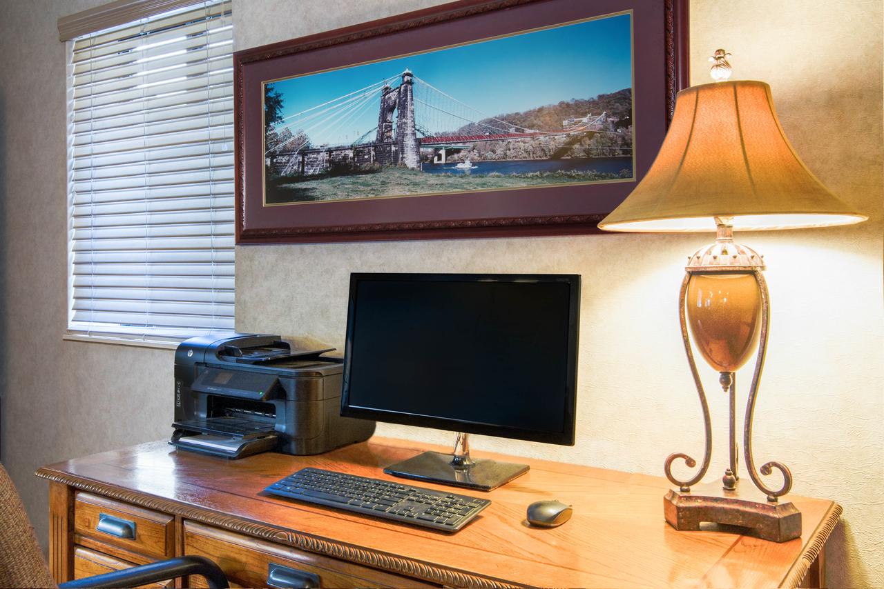 Super 8 By Wyndham Wheeling - thumb 3