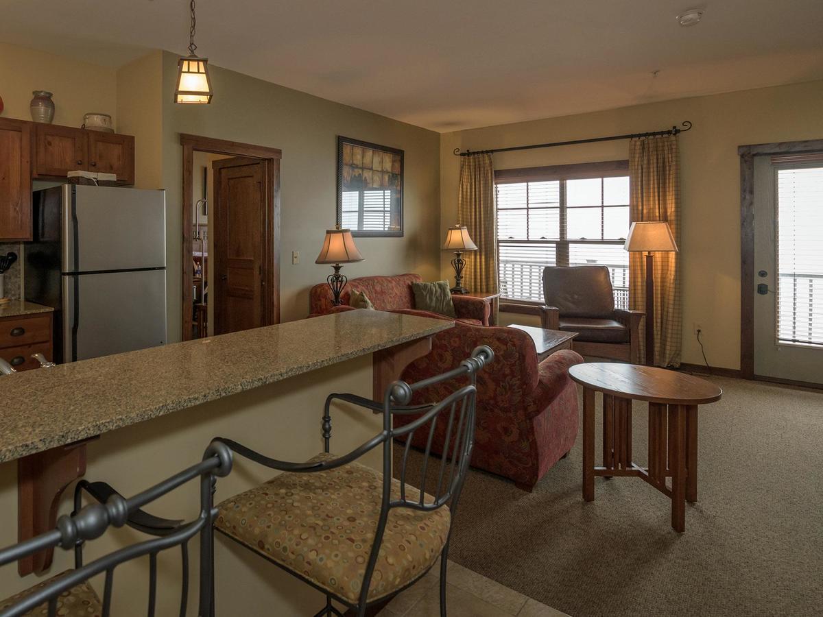 2 Br: Soaring Eagle 211 - thumb 1