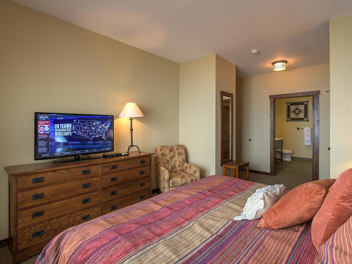 2 Br: Soaring Eagle 211 - thumb 17