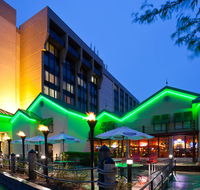 Radisson Hotel Milwaukee West - Accommodation Rooms