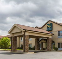 Quality Inn  Suites Lodi - Accommodation Rooms