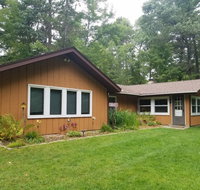 The Hut on Brandy Lake Home - Accommodation Rooms