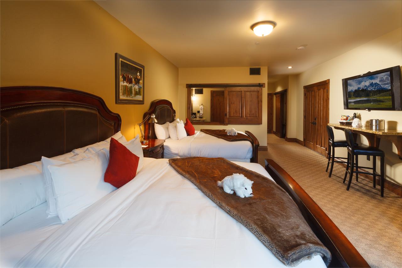 The White Buffalo Club - thumb 36