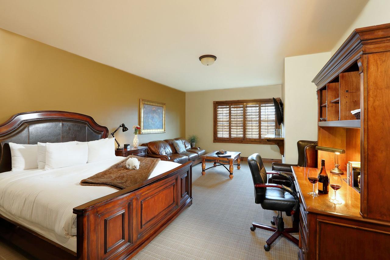 The White Buffalo Club - thumb 13