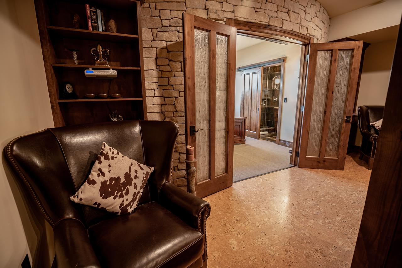 The White Buffalo Club - thumb 25