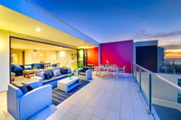 5115 06 - Ocean Beach 6 Accommodation Rooms