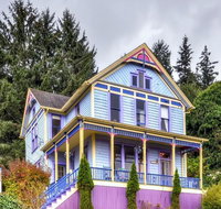 'Astoria Painted Lady' Historic Apt with River View - Accommodation Rooms